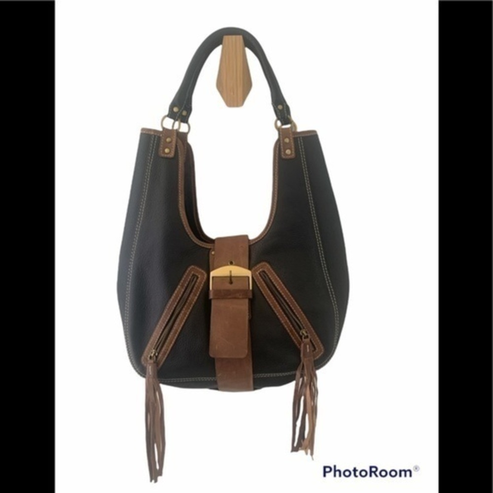 𝅺Sophia Visconti black leather and tasseled shoulder purse